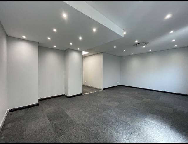 723M² OFFICE TO LET IN SANDTON CENTRAL